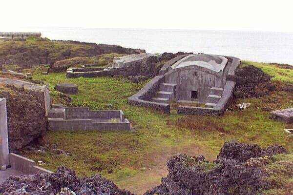 an image of one of the tombs on Yonaguni Jima island