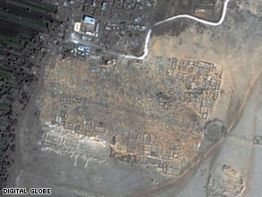 an image showing the enclosure wall of the Great Aten temple in Egypt, as seen from the QuickBird satellite, which is also a clickable link directly to the CNN story