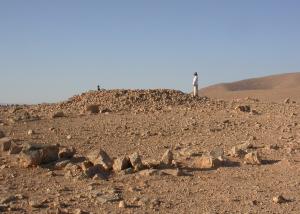 an image of one of the corbelled stone structures found in the Syrian desert photographed by Dr Robert Mason, which is also a clickable link directly to The Independent story
