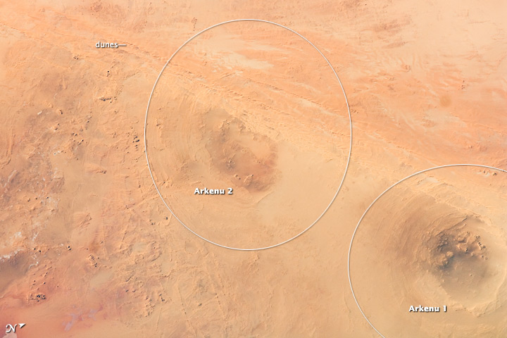 an image of the Arkenu Craters, Libya, which is also a clickable link directly to The NASA Earth Observatory story