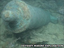 an image of the two cannons brought up from the wreck to confirm its identity, which is also a clickable link direct to the BBC News story