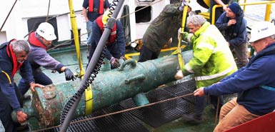 An image of a canon retrieved from the wreck of HMS Victory that sank in 1744, which is also a clickable link to The Times story