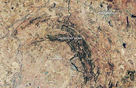 a clickable image link to the hi-res image of the Vredefort Crater on Earth, leading directly to the NASA website page